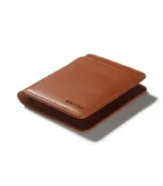 Light Brown Men's Leather Wallet: Stylish and functional accessory for daily use, crafted from high-quality leather.